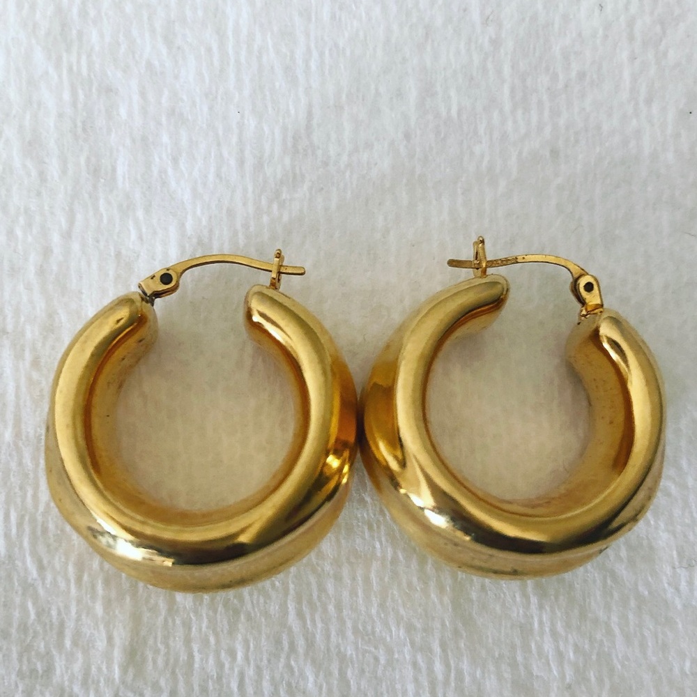Claire’s Earrings Gold Hug Hoops Pierced